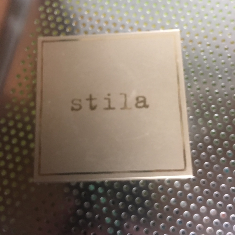 Stila Heavens Hue Highlighter in Kitten